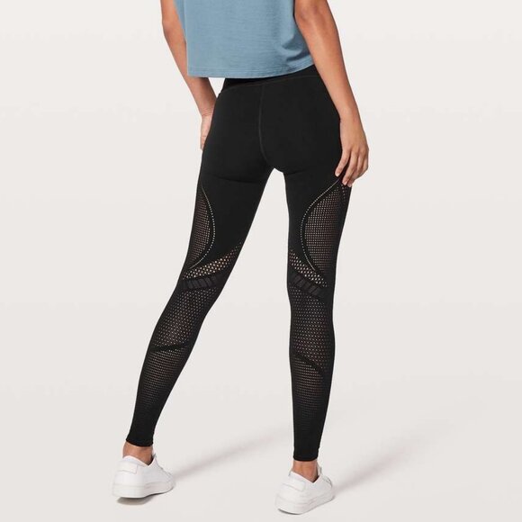 Lululemon Reveal Tight Interconnect *25.5" In Black Size 2 - Picture 2 of 7